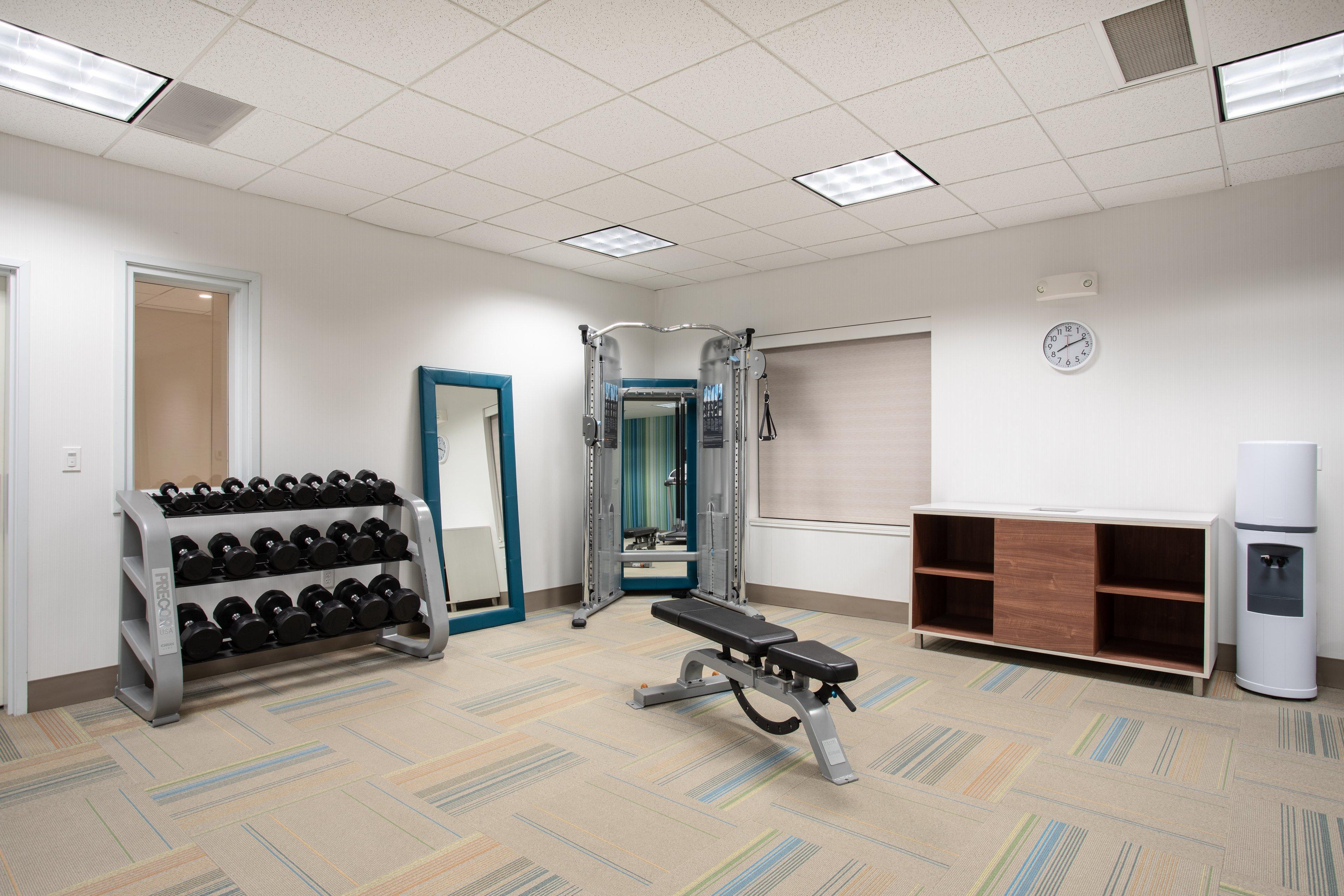 Holiday Inn Express & Suites Manhattan By Ihg Εξωτερικό φωτογραφία