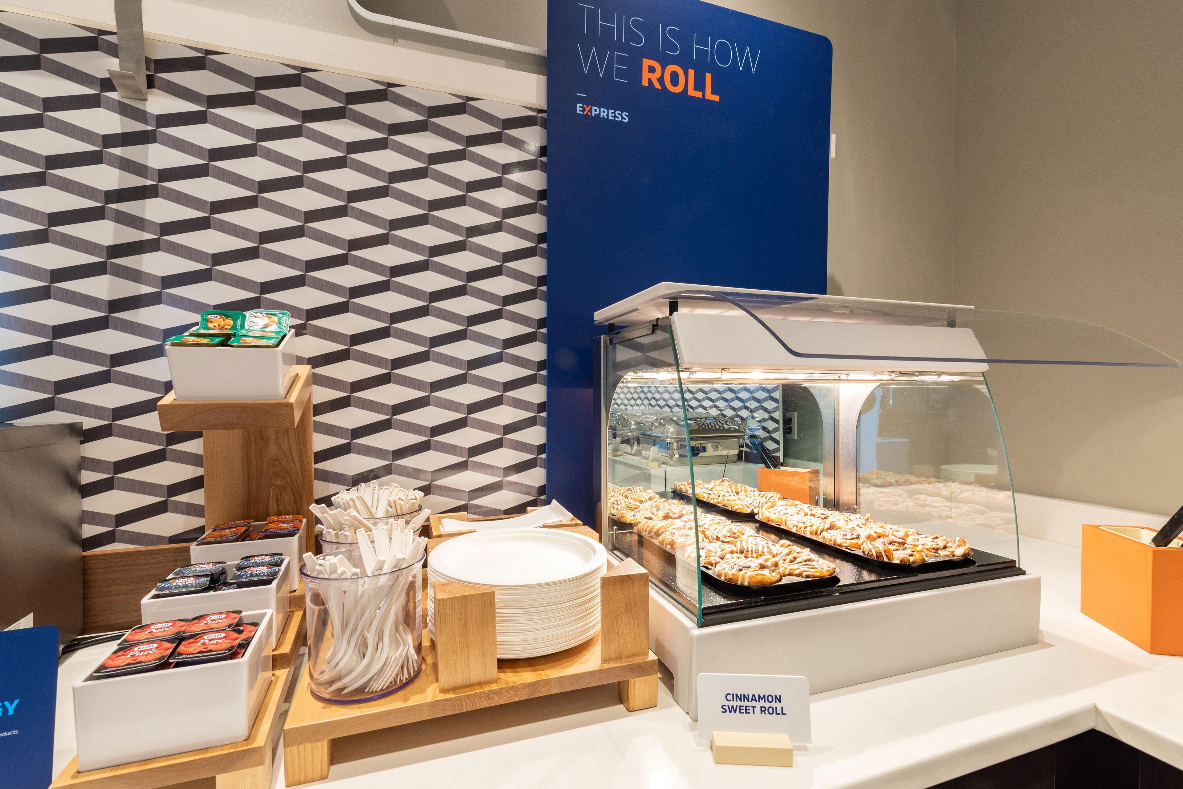 Holiday Inn Express & Suites Manhattan By Ihg Εξωτερικό φωτογραφία