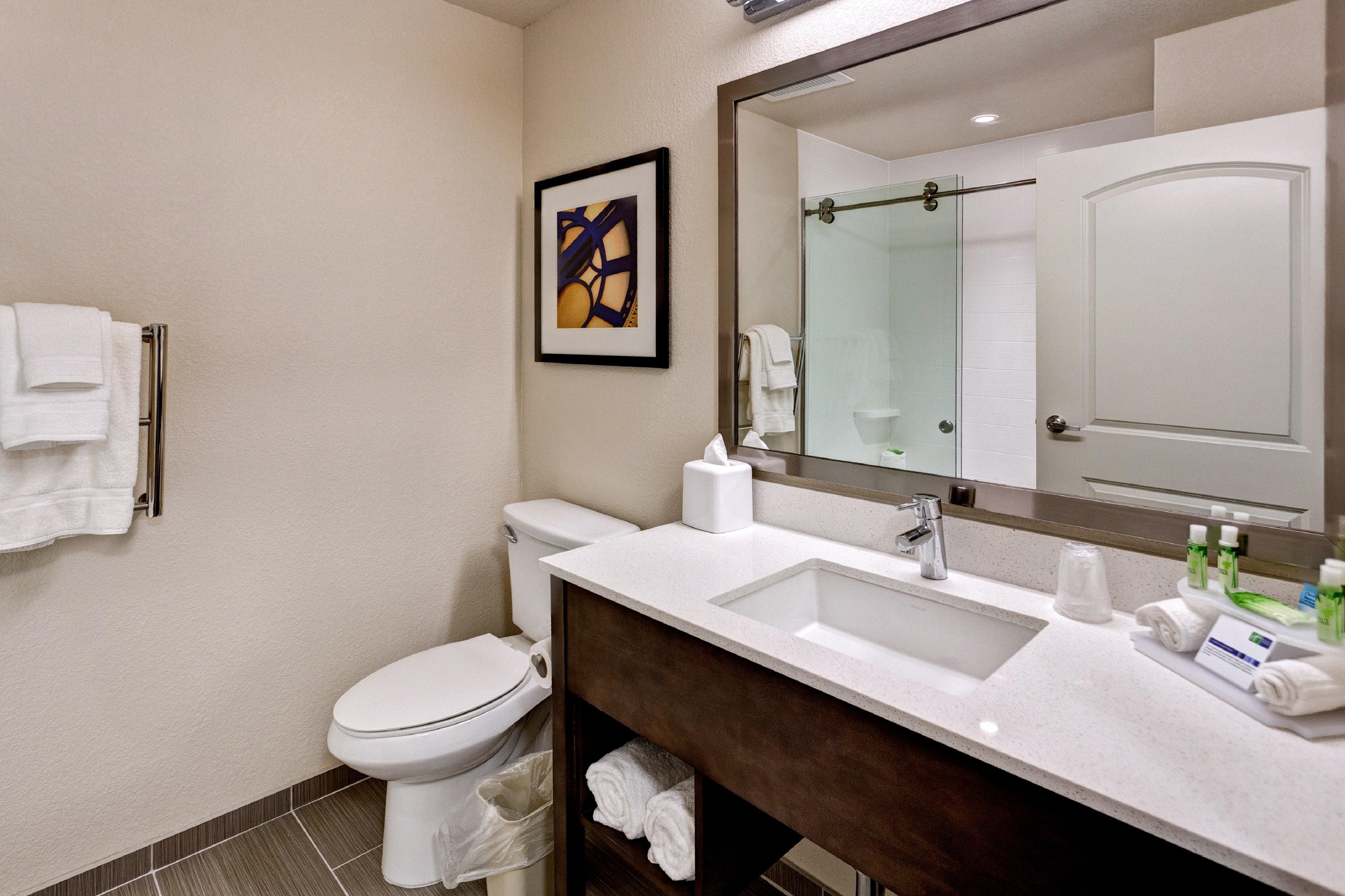 Holiday Inn Express & Suites Manhattan By Ihg Εξωτερικό φωτογραφία